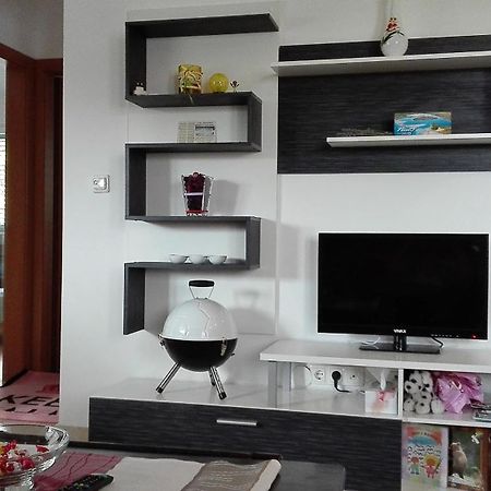 Apartamento Gabriela Nin Exterior foto